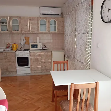 Apartman Stan Na Dan Novo